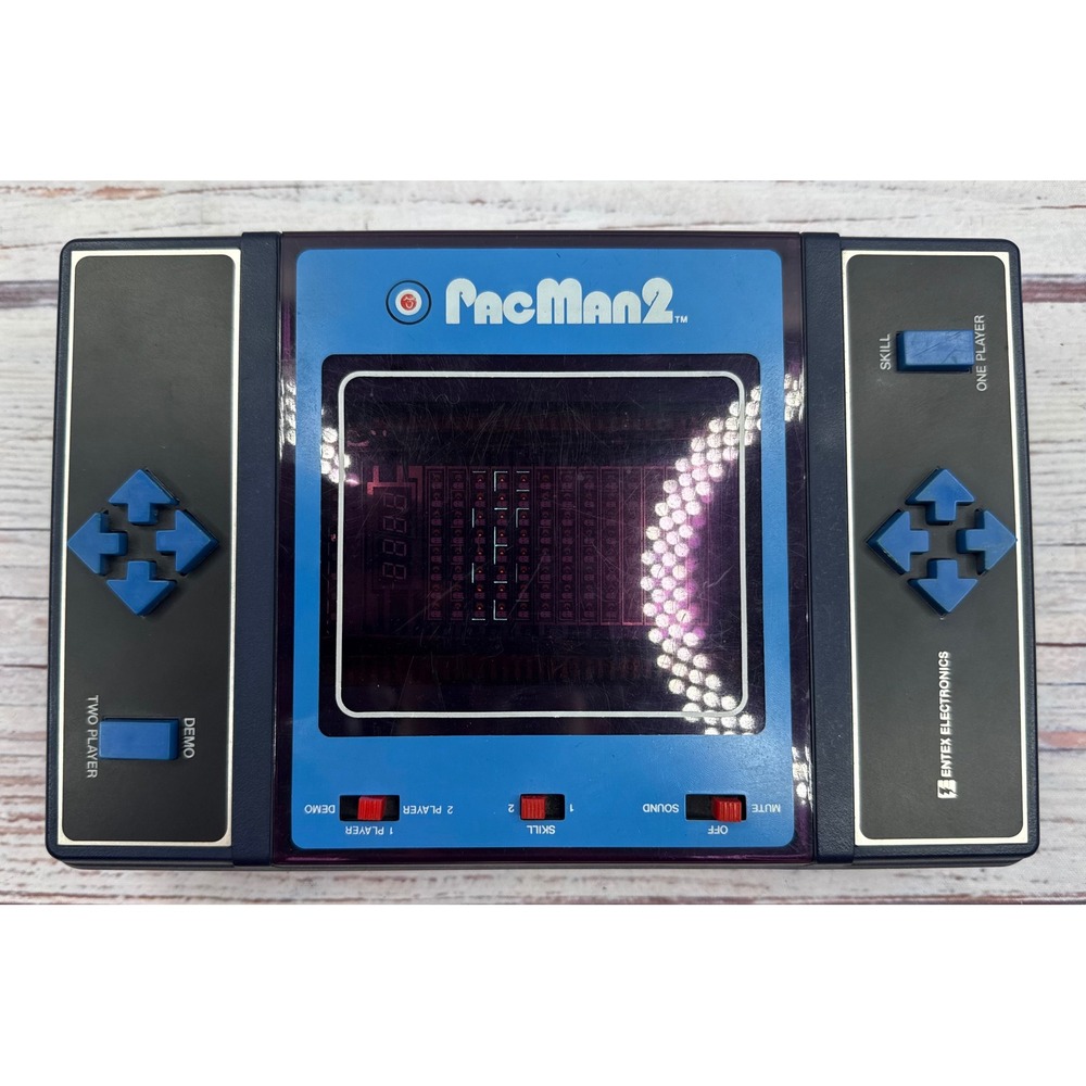 Vintage 1981 Entex PacMan2 Handheld Electronic Game 6068 A With Original Box